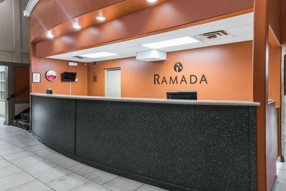 Ramada by Wyndham Mountain Home 3