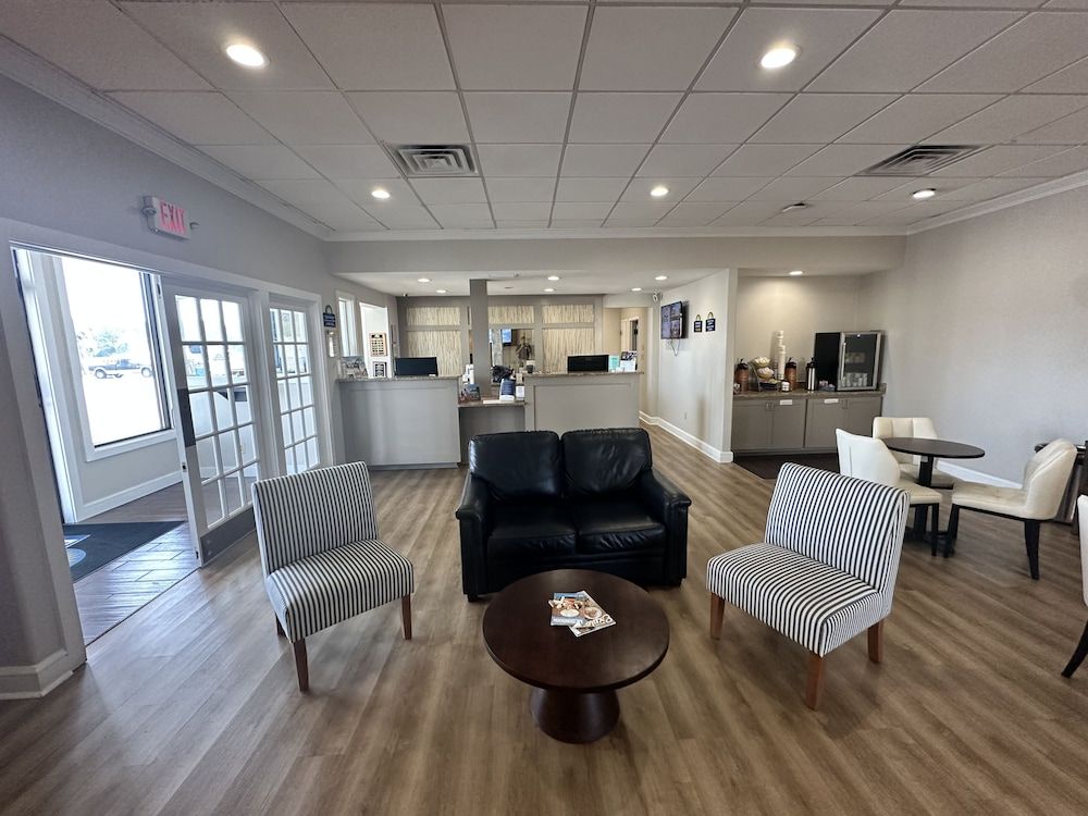 Days Inn by Wyndham Adel I-75 2