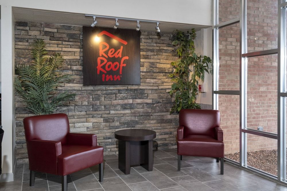 Red Roof Inn Marion, VA 3