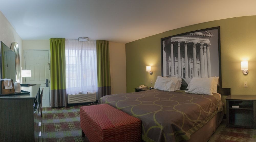 Super 8 by Wyndham Arkansas City KS 3