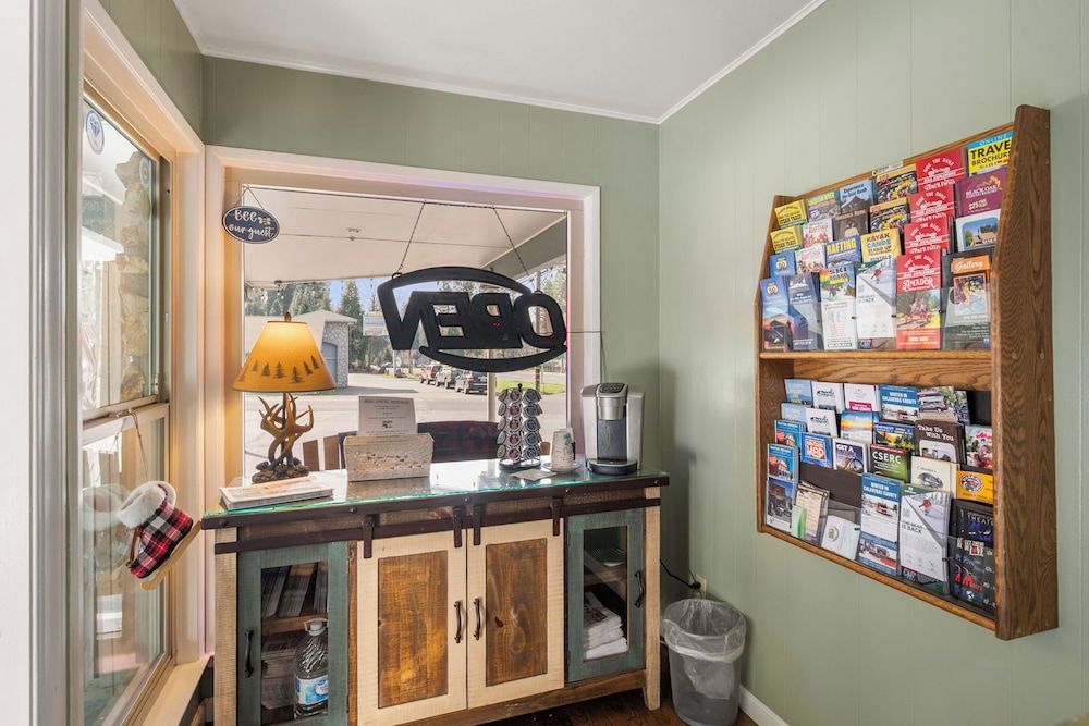 Arnold Meadowmont Lodge 3