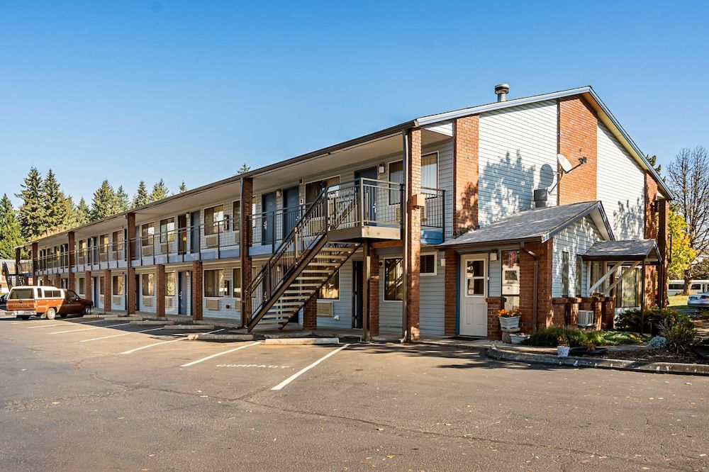 Super 8 by Wyndham Vancouver East 1 estrellas en Vancouver
