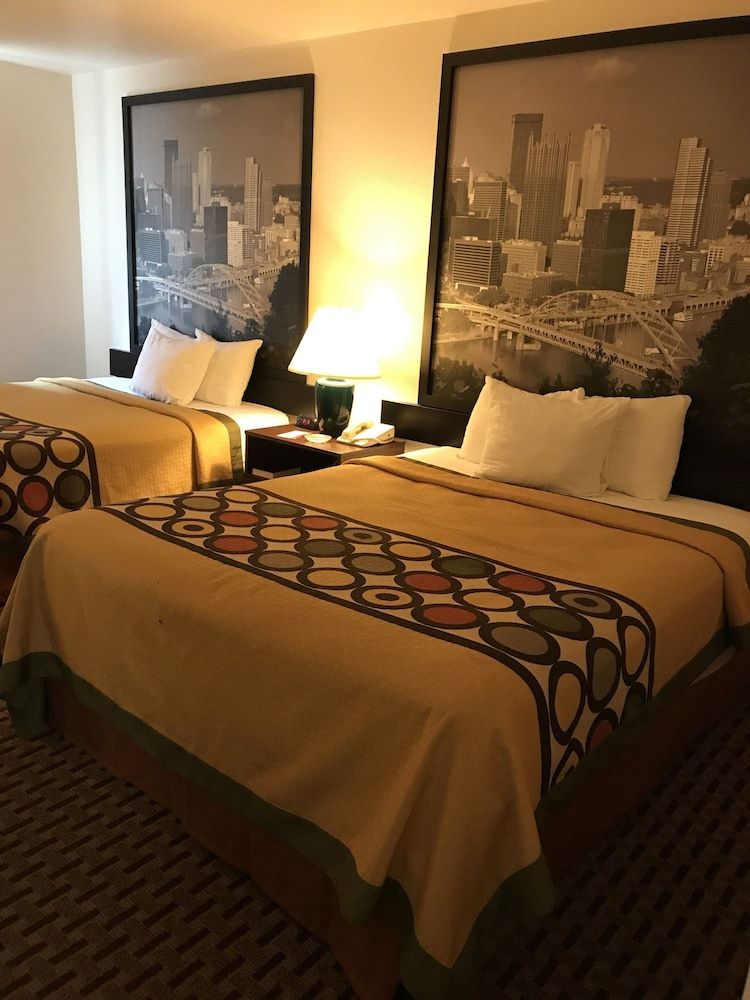 Super 8 by Wyndham Canonsburg/Pittsburgh Area 3