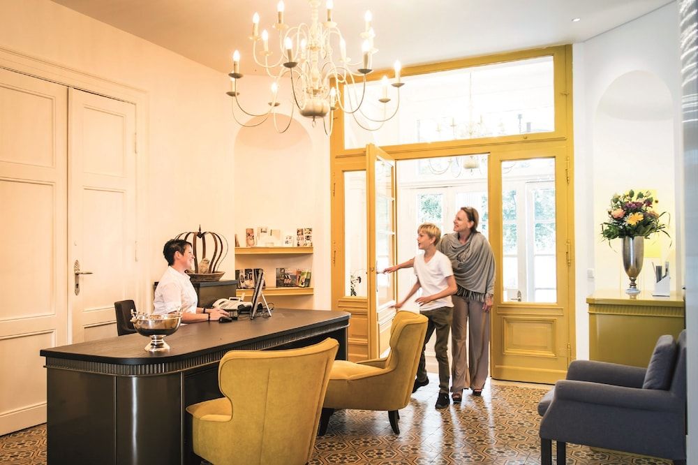 Schloss mit Park Kaarz 2