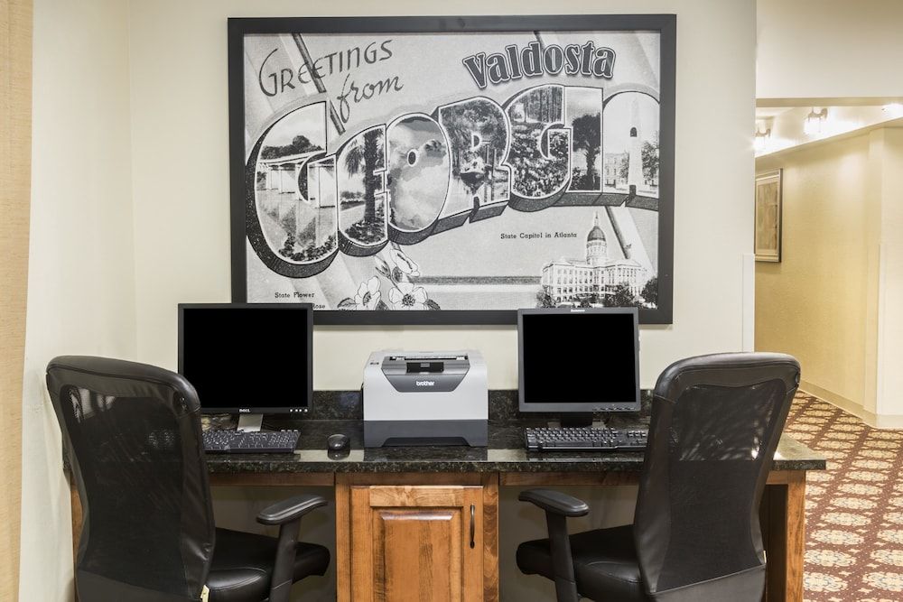 Days Inn by Wyndham Valdosta/Near Valdosta Mall 2