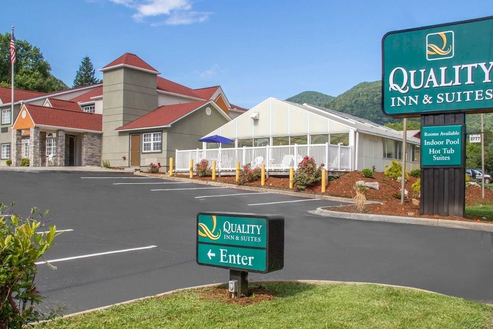 Quality Inn & Suites Maggie Valley - Cherokee Area 2 estrelas em Maggie Valley