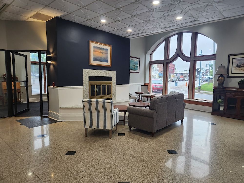 The Hotel Ojibway, Trademark Collection by Wyndham 3