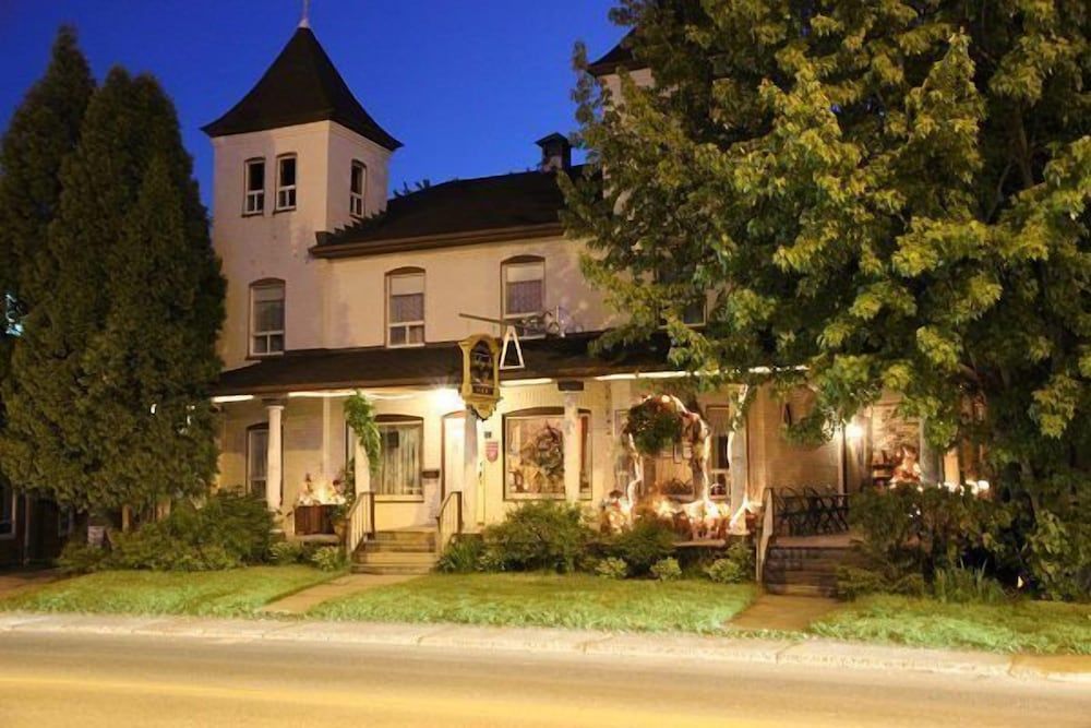 Auberge Les Deux Tours 3 estrellas en Jonquiere