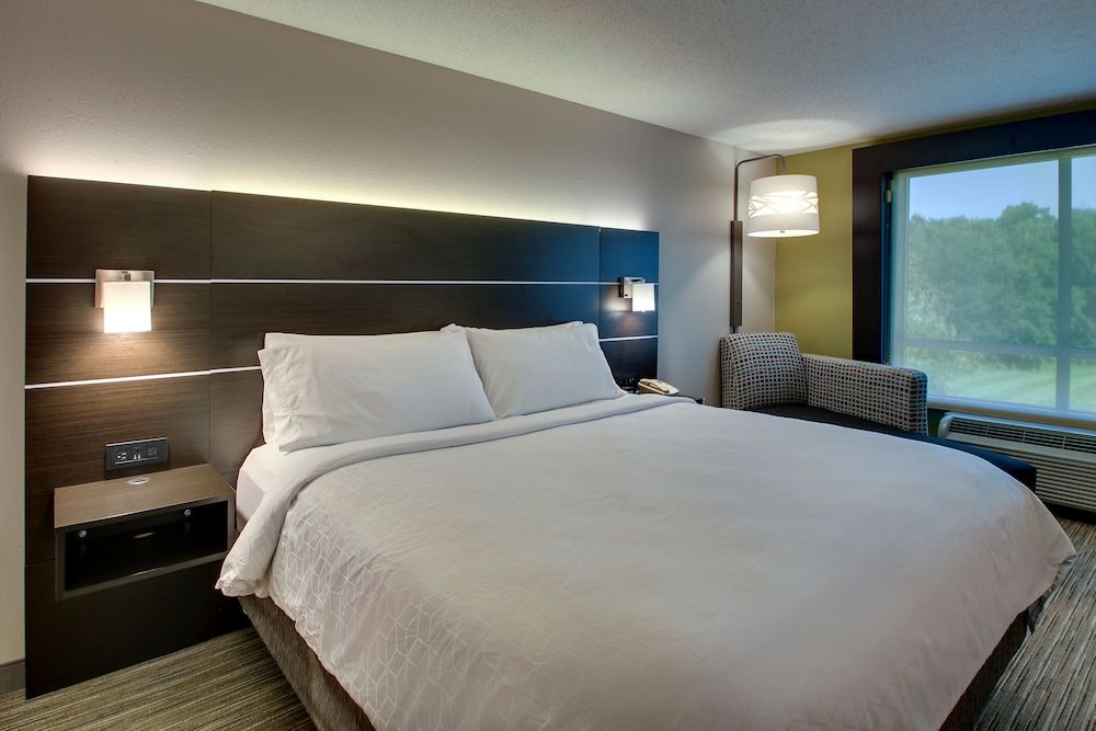 Holiday Inn Express Lexington North-Georgetown by IHG 2