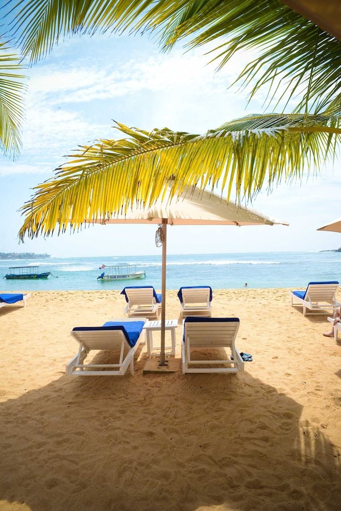 Kingfisher Hotel -1 stelle a Unawatuna