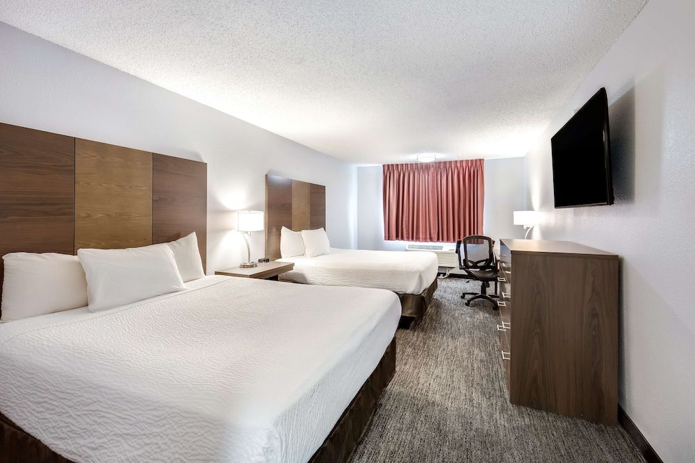 Red Lion Inn & Suites Grants Pass 3