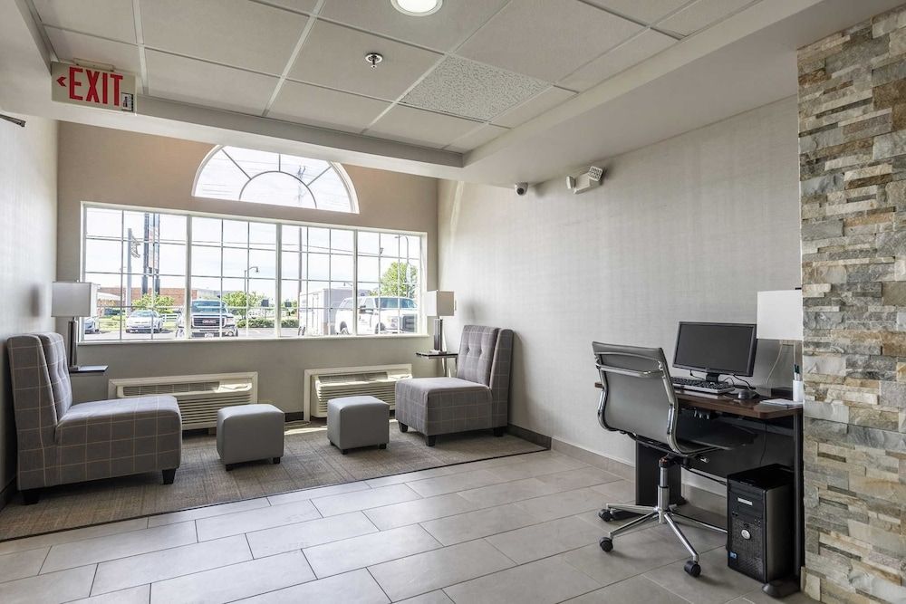 Quality Inn Grove City - Columbus South 2