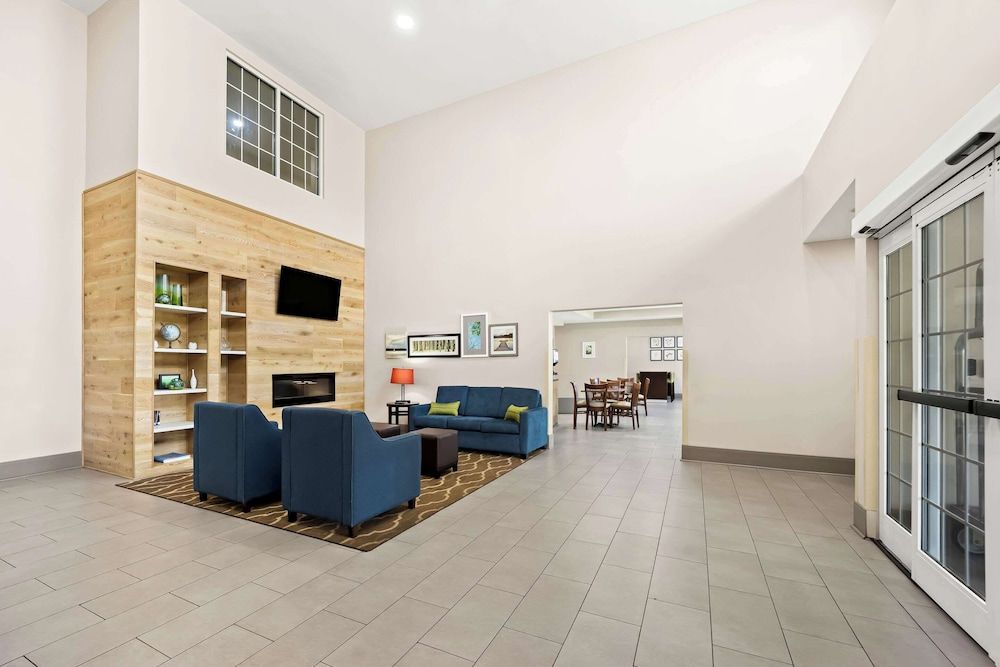 Comfort Inn & Suites High Point - Archdale 3