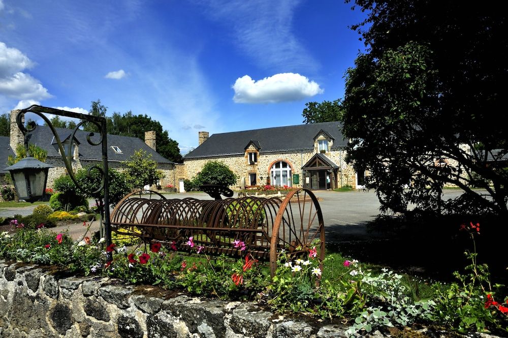 Le Relais Du Gué De Selle 3 estrelas em Évron