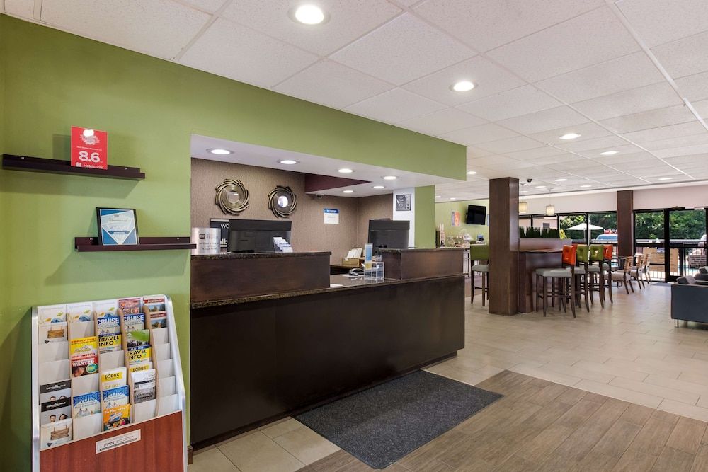 Best Western Albemarle Inn 2