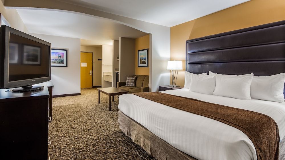 Best Western Oak Meadows Inn 3