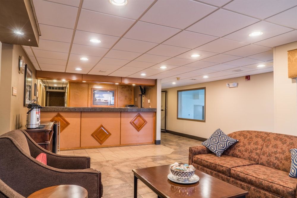 Best Western Inn & Suites 2