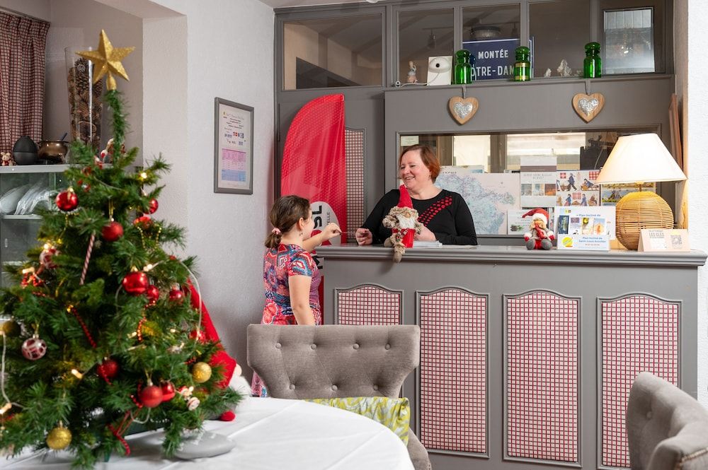 Logis Hôtel Restaurant Spa Notre Dame de Bonne Fontaine 2