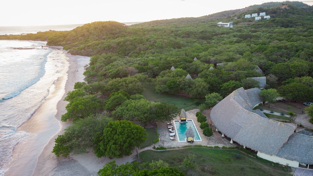 Hotel Punta Teonoste Boutique Beachfront Resort 4 estrelas em Popoyo