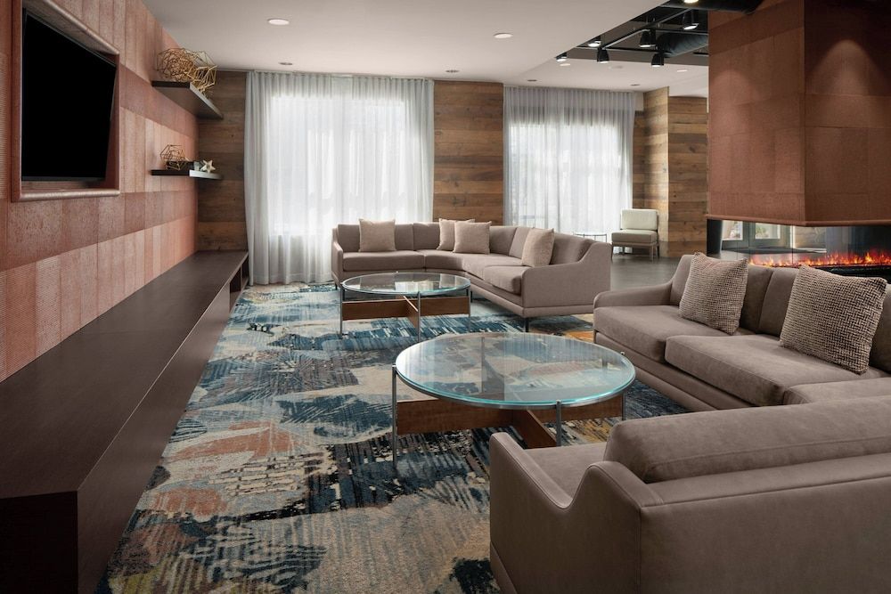 Courtyard by Marriott Charleston Summerville 2