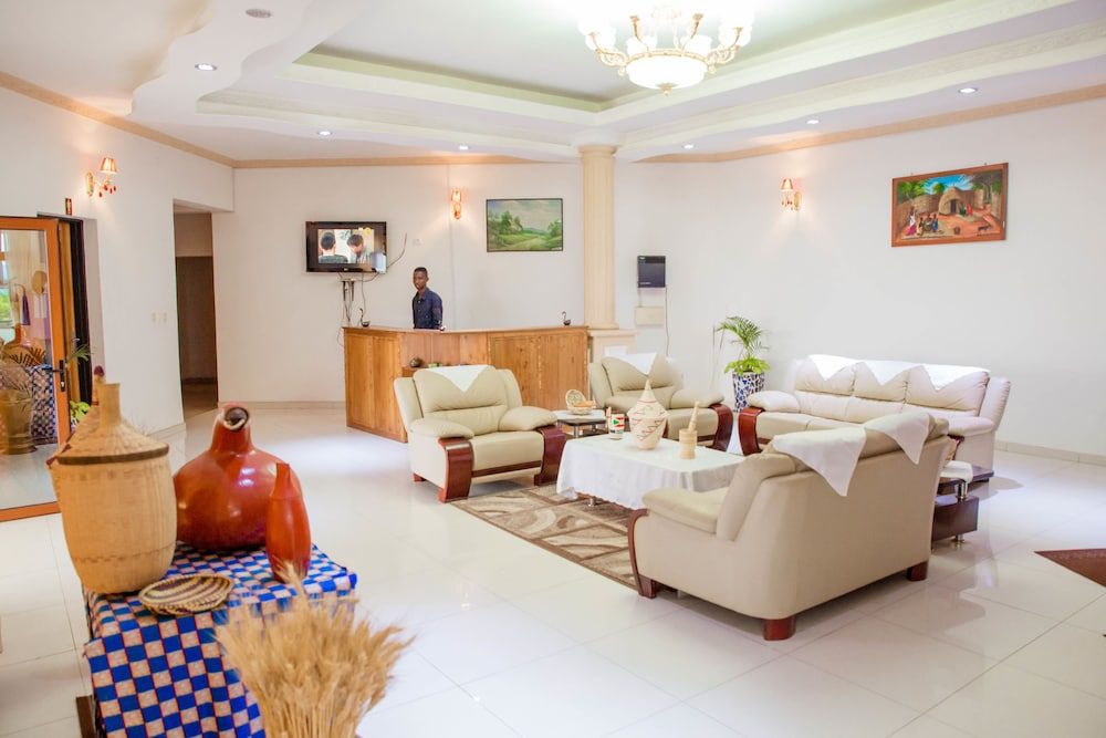 Mountain's View Hotel 2