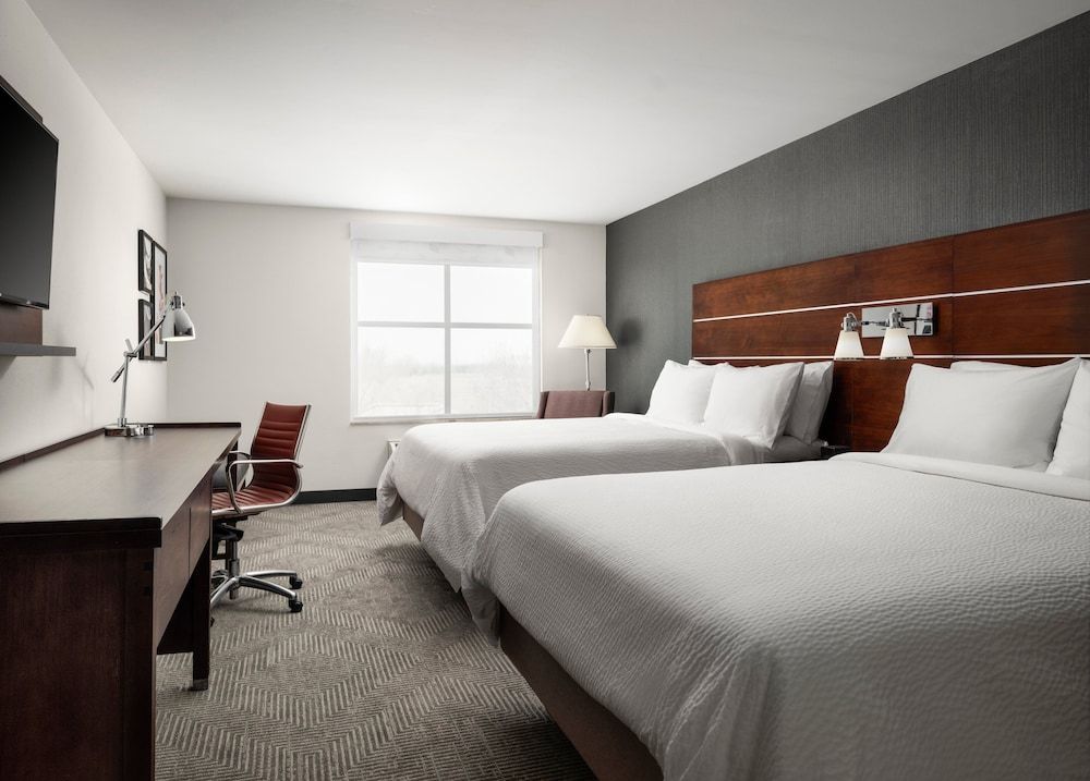 Holiday Inn Cincinnati Liberty Way by IHG 3