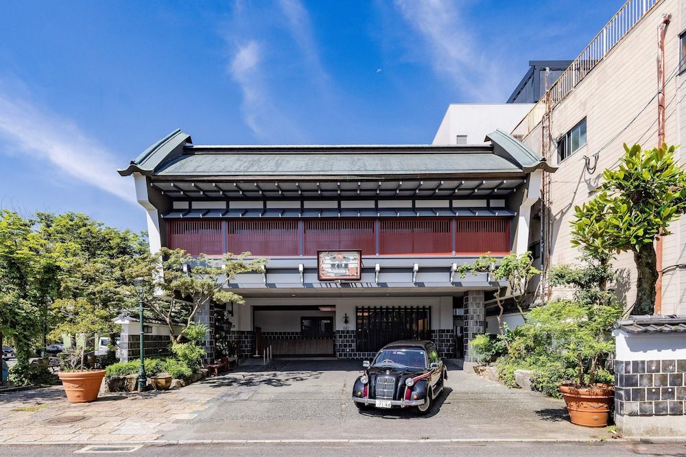 Takeo Onsen Kyotoya 3 estrelas em Takeo