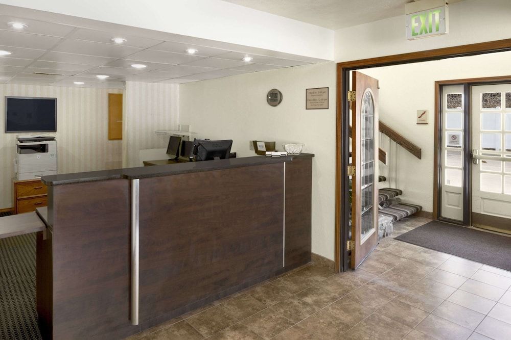 Hawthorn Extended Stay by Wyndham Fort Wayne 3