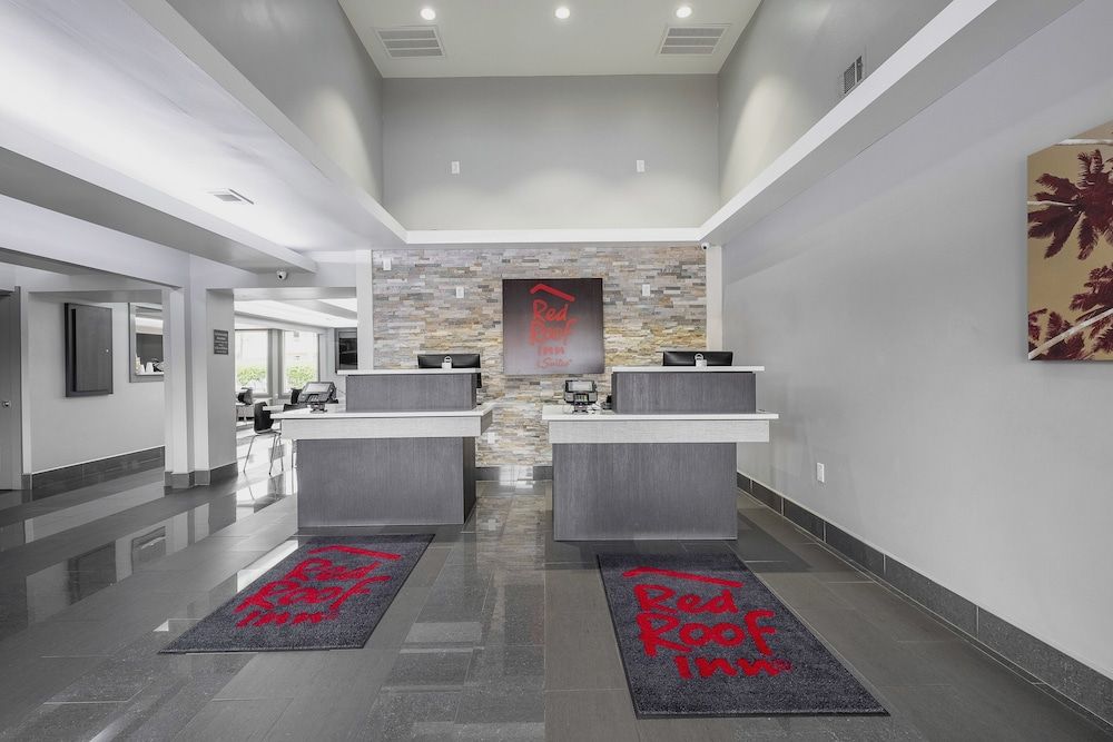 Red Roof Inn & Suites Calhoun 2