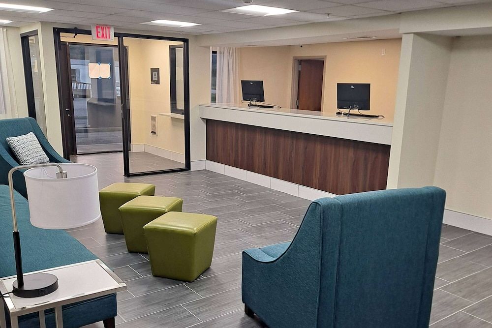 Days Inn by Wyndham Grayson 3