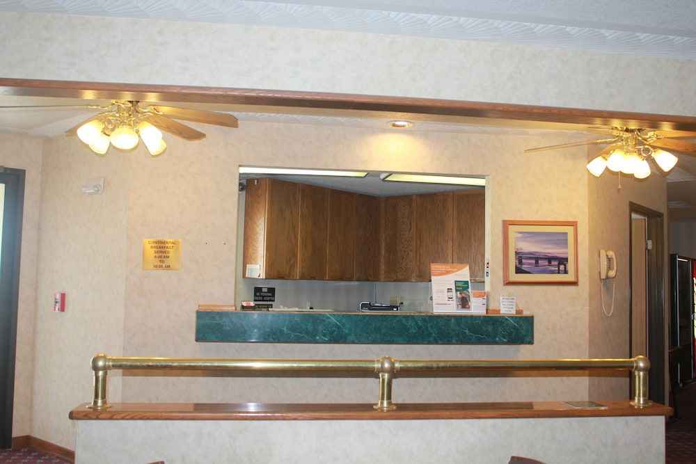 Econo Lodge Oacoma - Chamberlain West 2