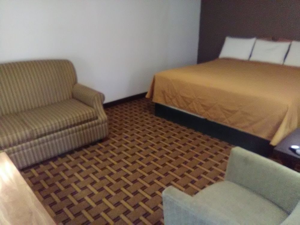 Ameriview Inn and Suites 3