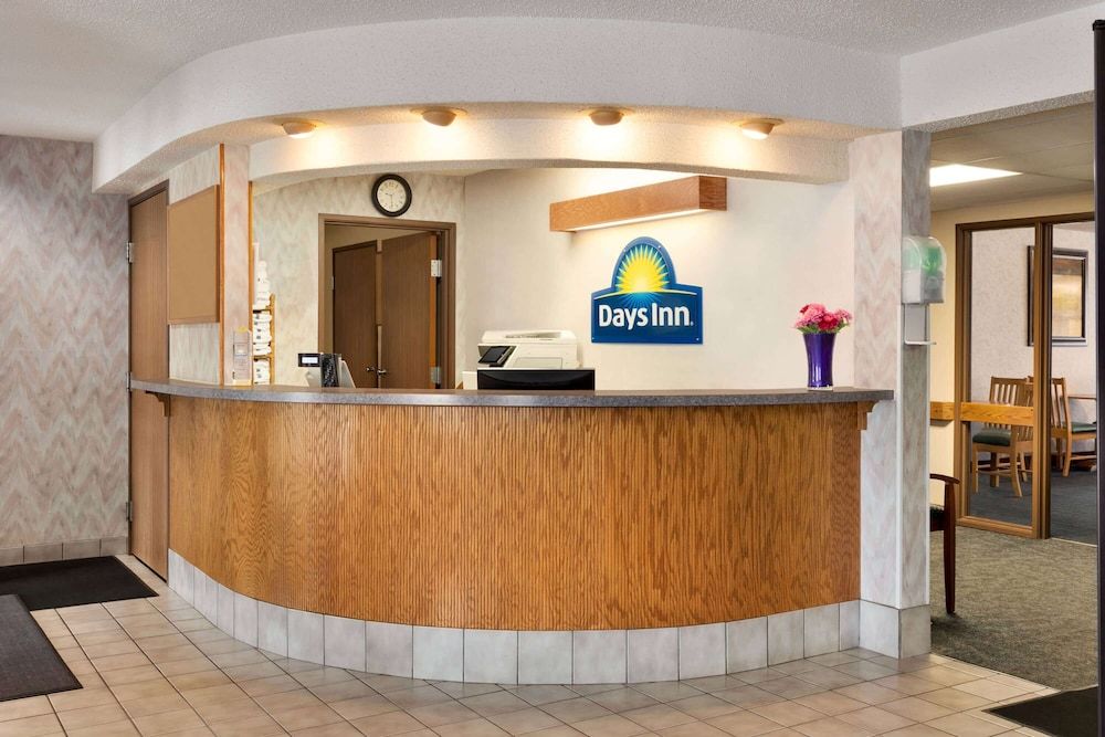 Days Inn by Wyndham Hurley 2