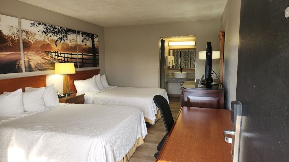 Days Inn by Wyndham Frankfort 3