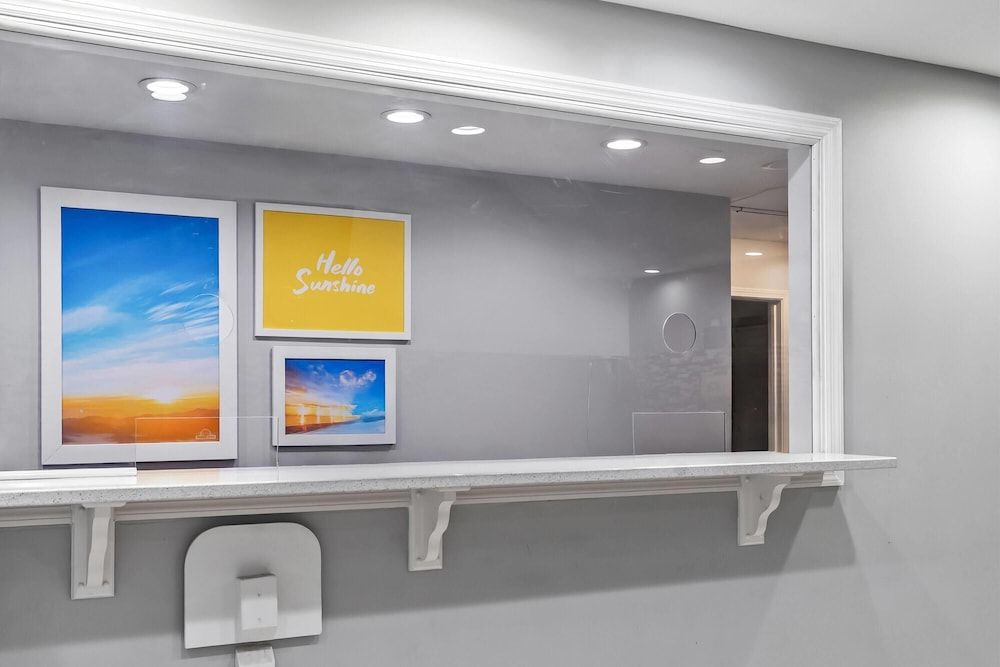 Days Inn by Wyndham Simpsonville 2