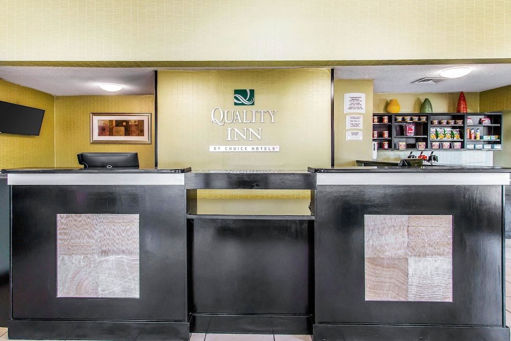 Quality Inn Hinesville - Fort Stewart Area 2