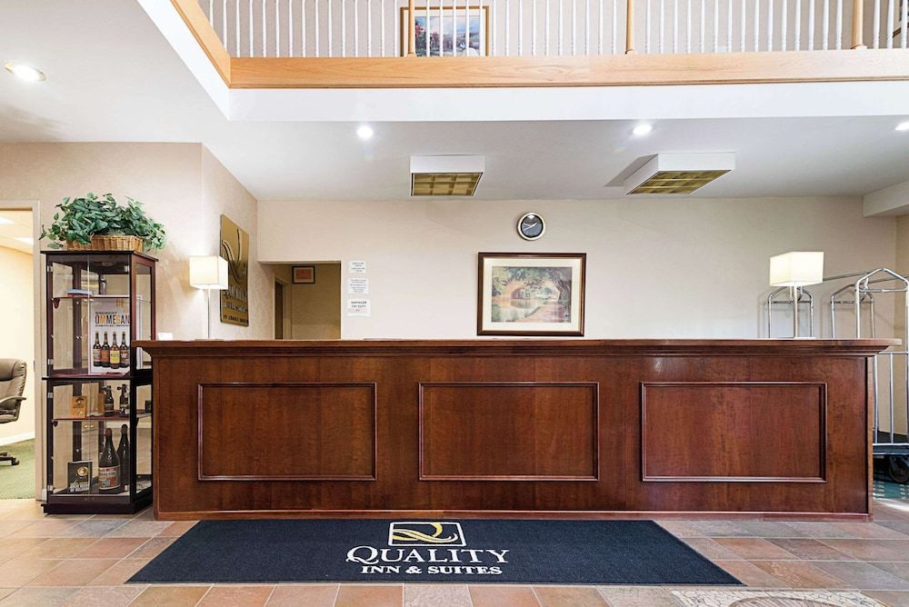 Quality Inn & Suites Schoharie near Howe Caverns 2