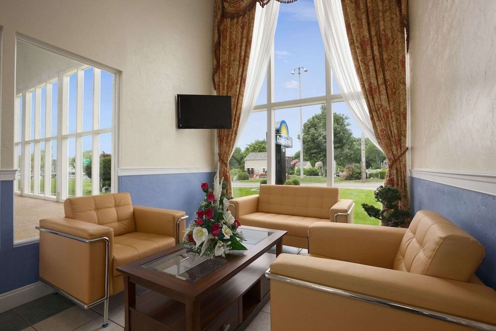 Days Inn by Wyndham West Yarmouth/Hyannis Cape Cod Area 3