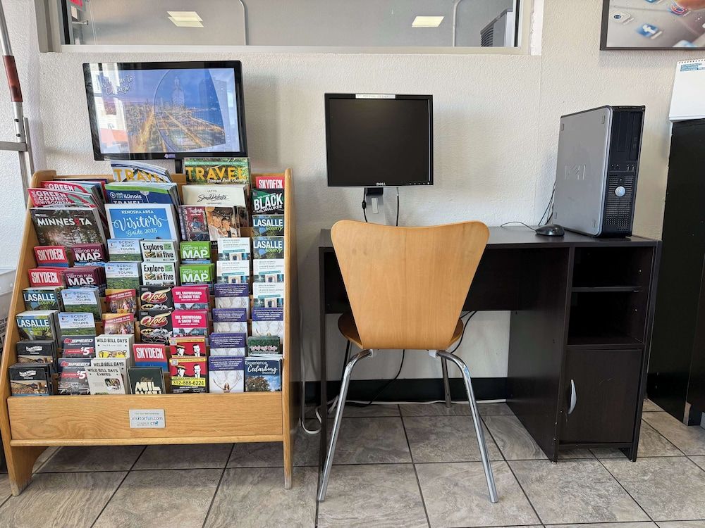 Motel 6 Joliet, IL - I-80 2