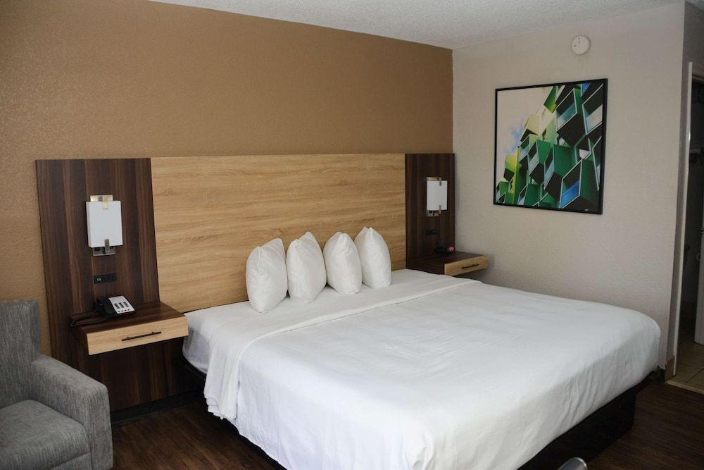 Baymont by Wyndham Santee 3