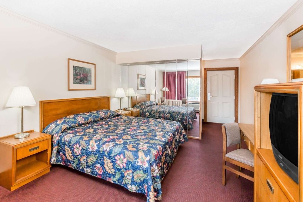 Knights Inn & Suites South Sioux City 3