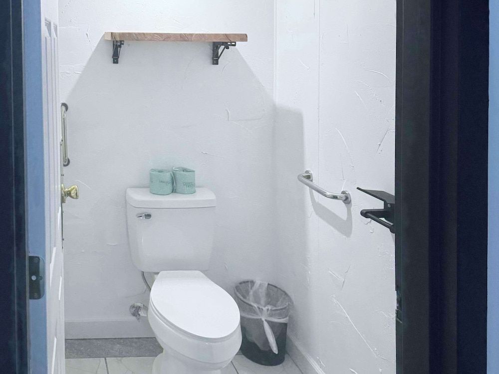 Rodeway Inn Enid South 2