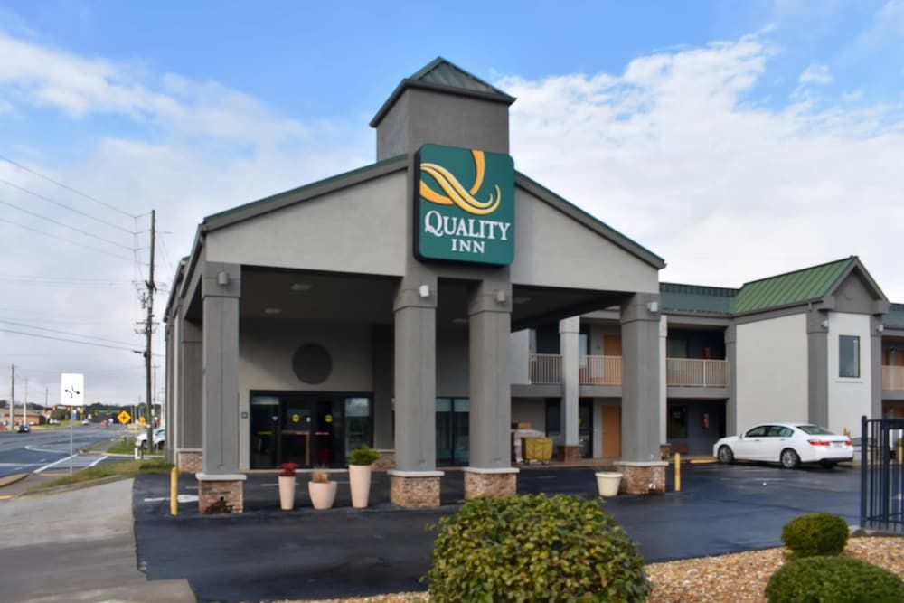 Quality Inn Calhoun North I-75 2 estrelas em Calhoun