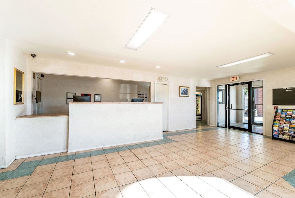 Rodeway Inn Decatur 3