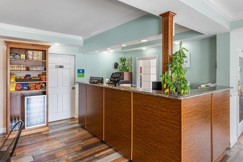 SureStay Hotel by Best Western Helen Downtown 3