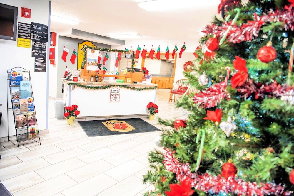 Super 8 by Wyndham Gallipolis Pt Pleasant Area 2