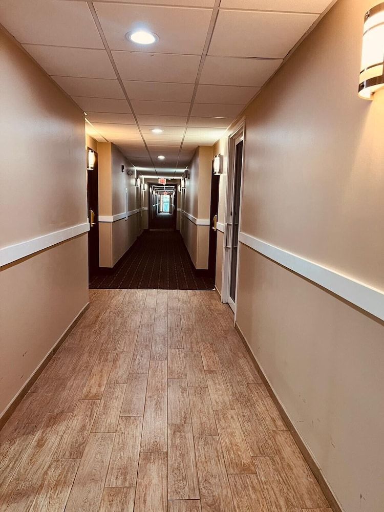 FairBridge Inn Express Nyack 3