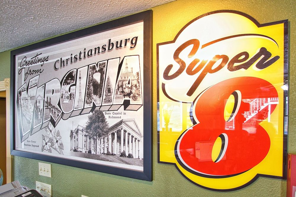 Super 8 by Wyndham Christiansburg 2