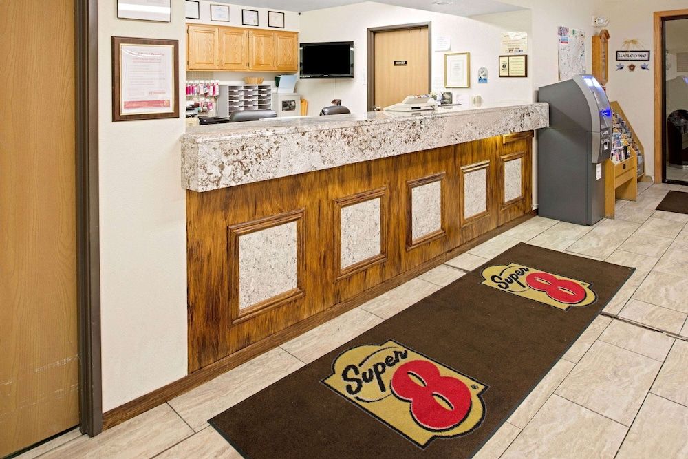Super 8 by Wyndham Omaha Eppley Airport/Carter Lake 2