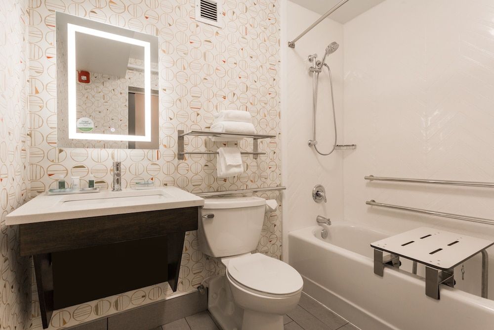 Holiday Inn Boone - University Area by IHG 3